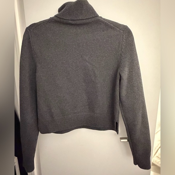 Theory Gray Turtleneck Sweater and Midi Pleated Dress - Picture 6 of 8